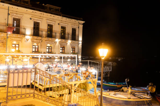 Scilla is a town and comune in Calabria, Italy, administratively part of the Metropolitan City of Reggio Calabria. Scilla is a town and comune in Calabria, Italy, Metropolitan City of Reggio Calabria on September 8, 2021. Scilla's coastal district of Chianalea is included in the I Borghi più belli d'Italia, view by night. castle scilla stock pictures, royalty-free photos & images
