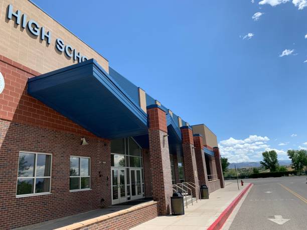 istock High School entrance 1407195993