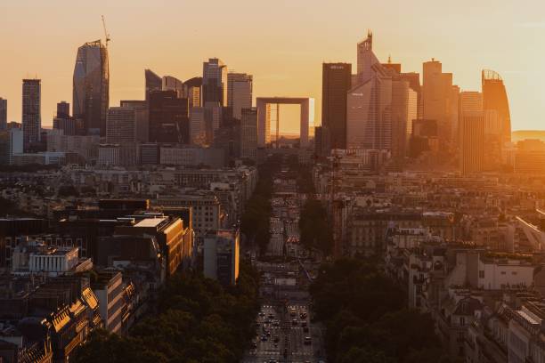 istock Sunset in Paris - Grande Arche de la Defense 1407209598