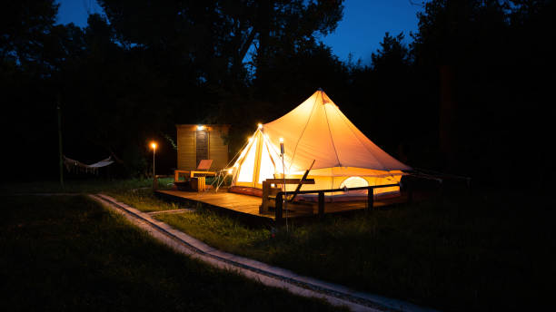 istock Tent at glamping, dusk 1407242328