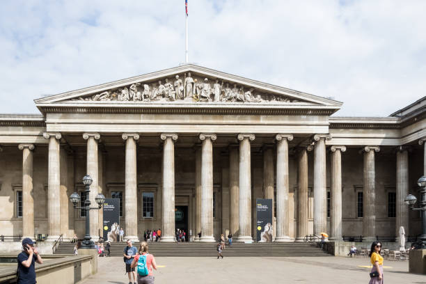 detalle arquitectónico del museo británico de londres, inglaterra - the great court fotografías e imágenes de stock