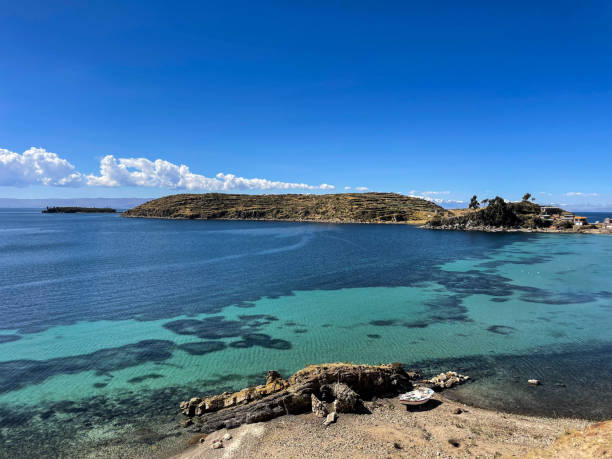 istock island with turquoise waters and clear sky 1407599764