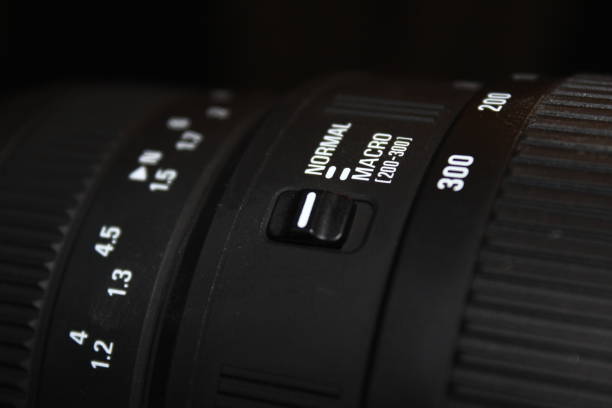 istock Camera DSLR Telephoto Lense 1407610204