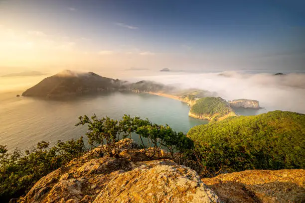 This is an island called Gulupdo, which belongs to Incheon, Korea. It is called the Galapagos of Korea, and many backpackers visit it and enjoy camping.