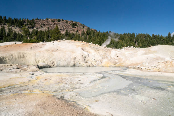 istock Bumpass Hell in Lassen Volcanic National Park 1407623045
