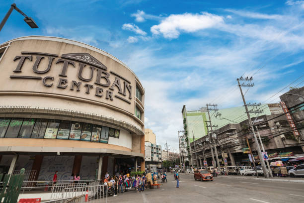 Tondo, Manila, Philippines - Tutuban Center and Recto Avenue. Tondo, Manila, Philippines - Dec 2021: Tutuban Center and Recto Avenue. divisoria market stock pictures, royalty-free photos & images