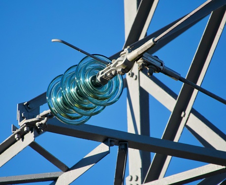 Coils on a pylon