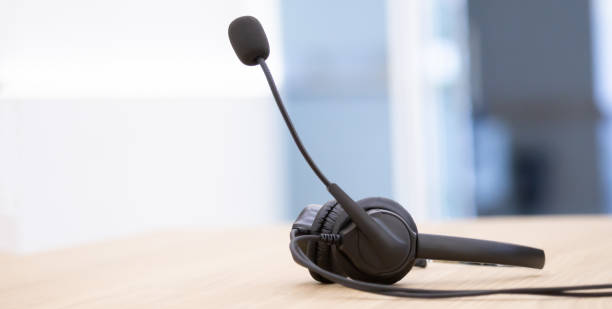 suporte à comunicação, call center e help desk de atendimento ao cliente.para conceito de call center - telemark skiing audio - fotografias e filmes do acervo