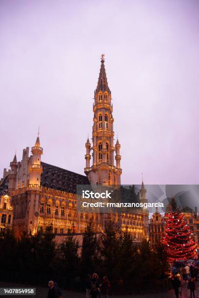 Hotel De Ville Brussels Belgium Stock Photo - Download Image Now - Brussels-Capital Region, City of Brussels, Christmas