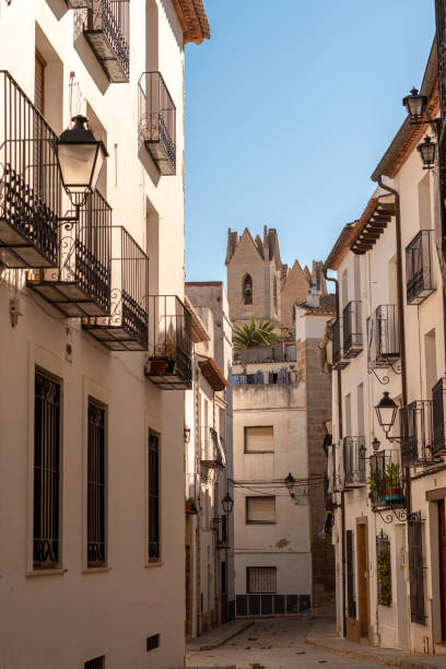 istock narrow street mediterranean 1407879241