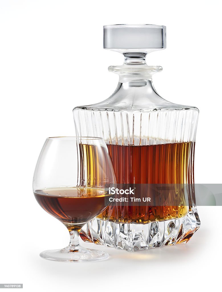コニャック（brandy )ガラス・ボトル isolated.クリッピングパス - コニャックのロイヤリティフリーストックフォト