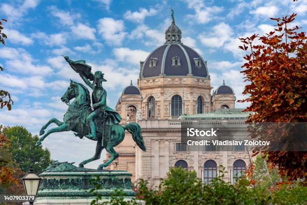 Architecture Of Heldenplatz Square In Autumn Vienna Austria Stock Photo - Download Image Now