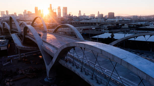 istock Los Angeles' 6th Street Bridge 1407950157