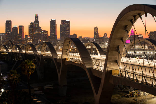 istock Los Angeles' 6th Street Bridge 1407950179