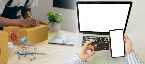 istock Startup Freelance Small Business Entrepreneur, Work From Home Computer, Online, Marketing, Packaging, Shipping, SME, Goods Ready Ecommerce Concept Mailbox with Smartphone with Blank White Screen 1407955070