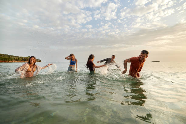 istock Splashing in the sea! 1407979456