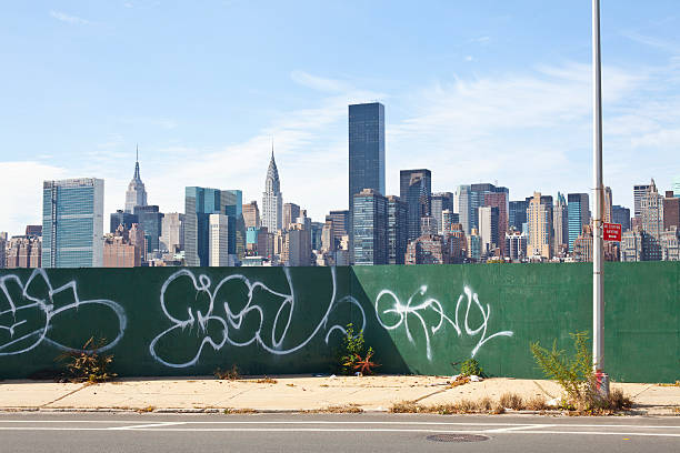 New York skyline New York skyline from Queens queens new york city stock pictures, royalty-free photos & images