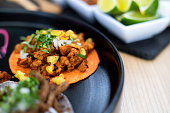 veganes-essen.jpg?b=1&s=170x170&k=20&c=c460UIqRXKyjzTzUWdaQROoSM2TZzMHkzKAsnNX4U4A=