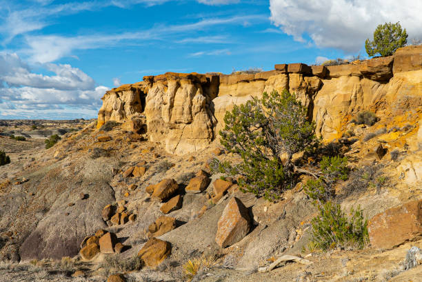 istock Hoodoos Gathering to Watch Sunset 1408162487