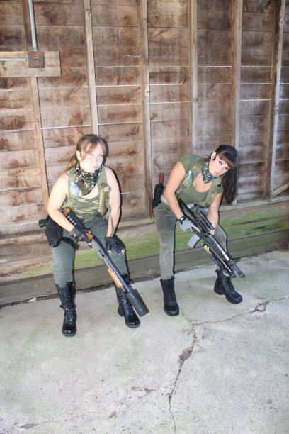 istock two female soldiers 1408173271
