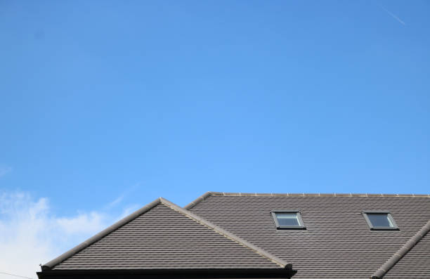 istock Contemporary grey roof against blue sky 1408187917