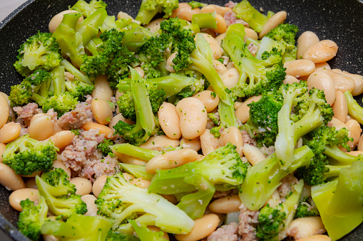 Broccoli and white beans, healthy eating!