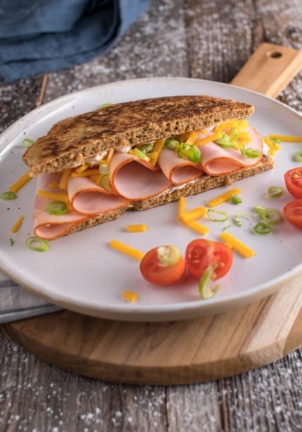 panino sano colazione - sandwich turkey cold cuts snack foto e immagini stock