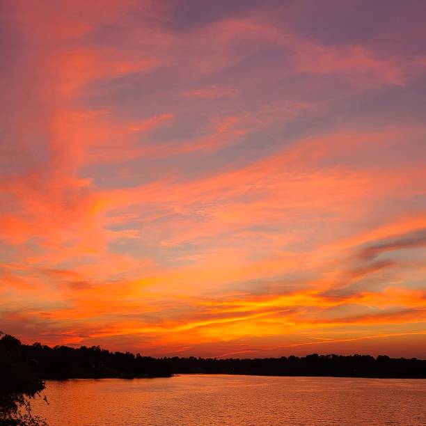 istock Sunset on the lake 1408289276