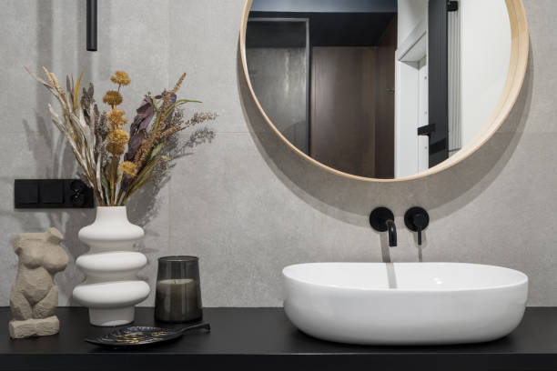 istock Stylish decorations next to bathroom washbasin 1408296730