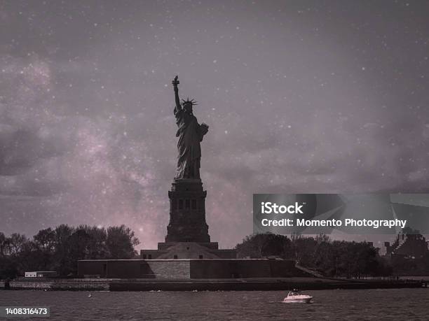 Statue Of Liberty Stock Photo - Download Image Now - Architecture, Color Image, Dark