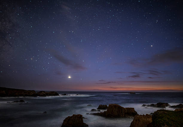 istock Stars Over the Pacific Ocean 1408335675