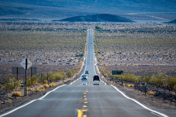 istock Desert Highway Road 1408350350