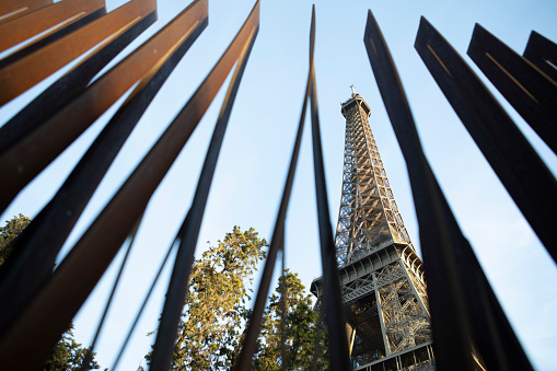Perimeter defences around the Eiffel Tower to protect against terror threats