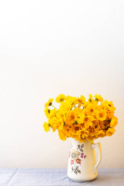 istock Beautiful summer flowers 1408418782