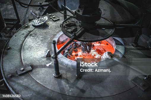 istock Casting Ladle Lining Process In Manufacturing Plant 1408426582