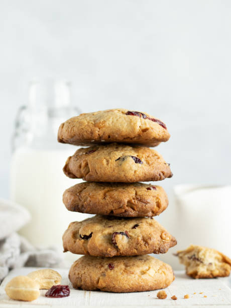 istock Oatmeal cookies with cranberry 1408430016