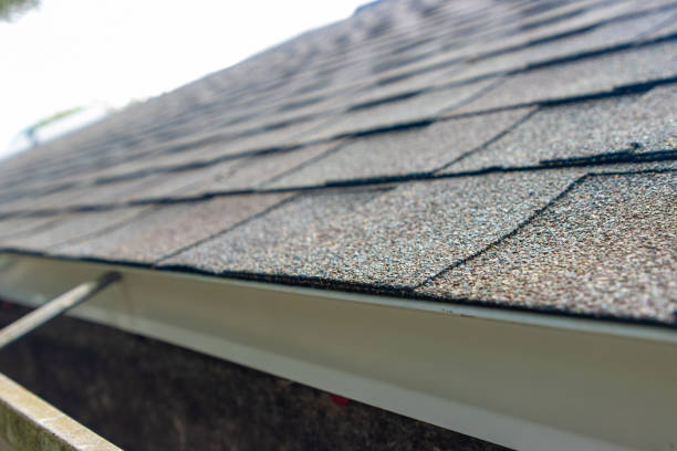 istock Asphalt roof shingles 1408486988