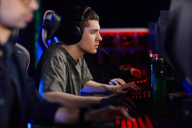 istock Man in eSports Tournament 1408511349