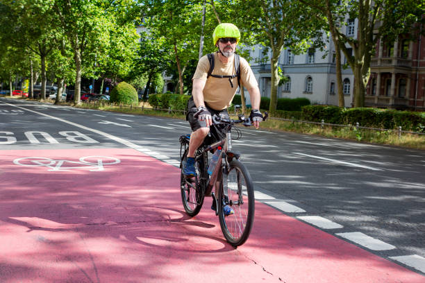 istock Bicycle lane in the city - urban mobility concepts 1408885162