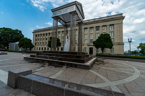 Side of the New Jersey State Capitol Building and Fountain