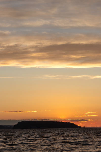 istock Sunset over the Puget Sound 1409141496