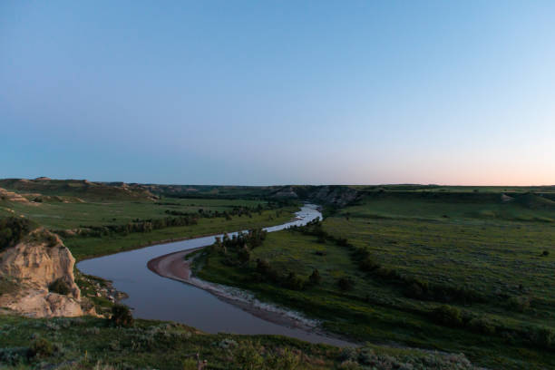 istock Dusk at the Missouri River 1409177603