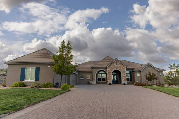 istock Large Home Exterior Nevada 1409181129