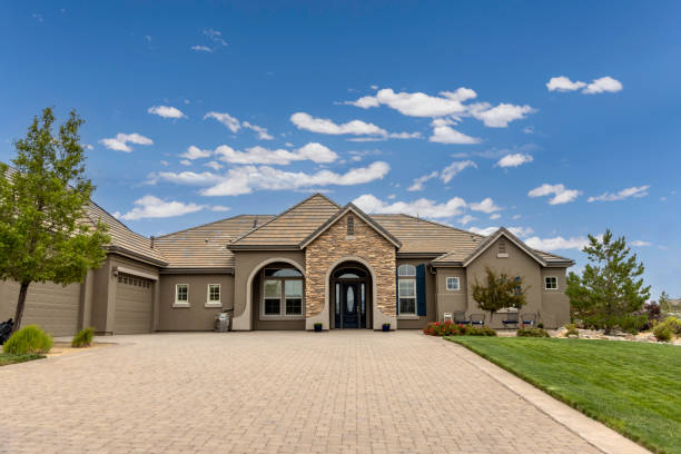 istock Large Home Exterior Nevada 1409181133