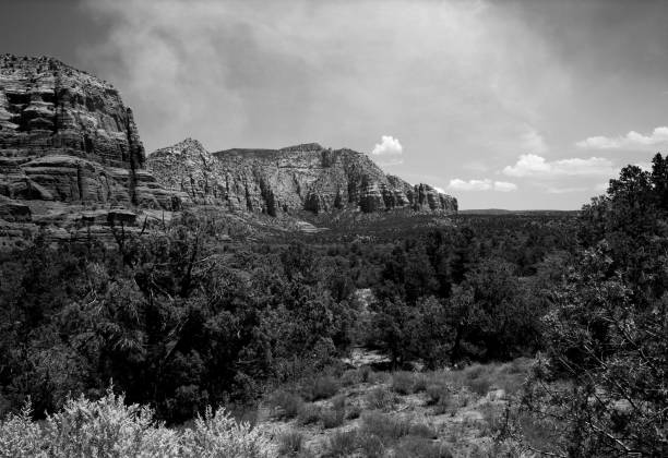 istock Sedona Red Rock Country 1409213707