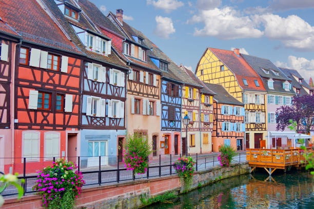 istock Mittelalterliche Dorf im Elsass, Frankreich 1409266849