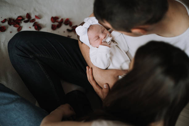 istock Mom and Dad's love 1409267175