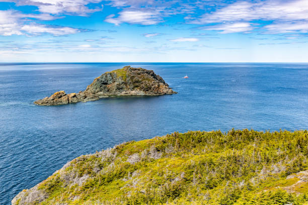 istock Lower Head, Nanny's Hole and Sleep Cove trail,  Crow Head, Twillingate, Canada 1409304427