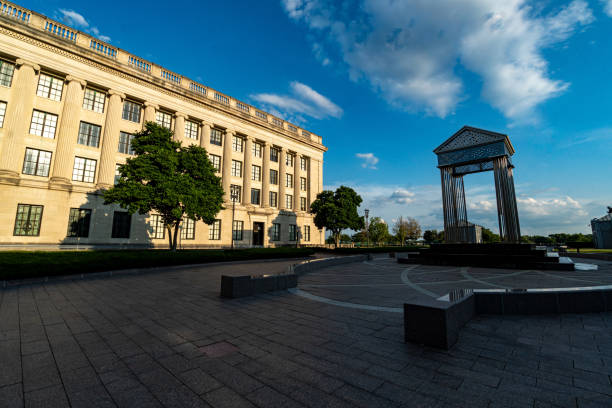 terrenos do capitólio e fonte do estado de nova jersey - new jersey trenton new jersey state capitol building government - fotografias e filmes do acervo