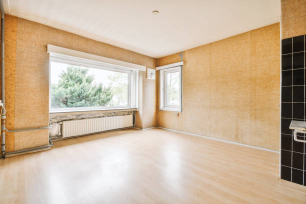 istock Interior of empty room with windows 1409369427